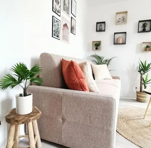 L'authentique *studio *parking Prive* *wifi*calme